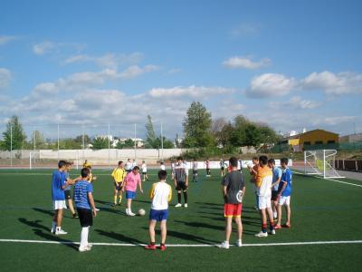 ENTRENAMIENTO CON CASI 30 JUGADORES